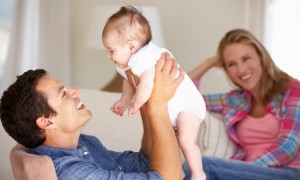 Sicherheit zu Hause im ersten Lebensjahr des Babys 