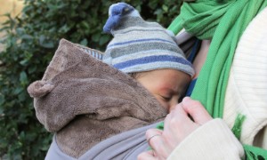 Sichere Auswahl und Verwendung von Babytragen 