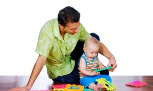 Soziale und emotionale Entwicklung von Babys von 6-9 Monaten 