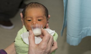 Beginnen Sie mit dem Abpumpen von Muttermilch 