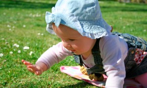 Körperliche Entwicklung von Kleinkindern von 12-18 Monaten 