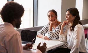 Was tun, wenn Ihr Kind in der Schule Probleme bekommt? 