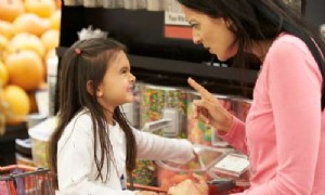 Ein altersgerechter Leitfaden zum Festlegen von Disziplinarkonsequenzen für Kinder