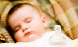 Pink, Blau ... und Grün:Halten Sie Ihr neues Baby umweltfreundlich 