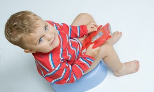 Zeit, die Windeln abzuwerfen! 10 von Eltern genehmigte Töpfchen-Trainingstechniken 