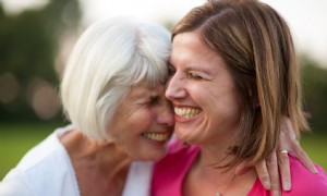 Erfahren Sie mehr über die Einstellung von Seniorenbetreuern 