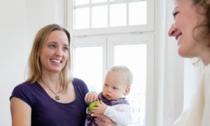 Kinderbetreuung ist super teuer. Ist Hilfe unterwegs? 