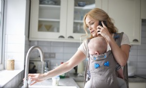 So überprüfen Sie Babysitter-Referenzen wie ein Profi 