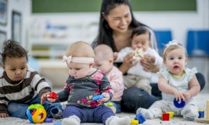 Kinderbetreuungsprogramme nach Staat:So finden Sie heraus, ob Sie berechtigt sind 