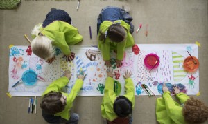 Vorstellungsgespräch bei Tagespflegepersonen:Was Sie fragen sollten, um die beste Betreuung für Ihr Kind zu finden 