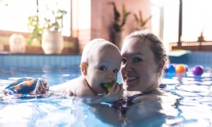 8 lustige Mommy and Me-Kurse für Babys und Kleinkinder 