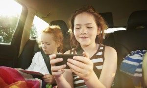 7 Handy-Regeln für Kinder, die alle Eltern jetzt aufstellen sollten