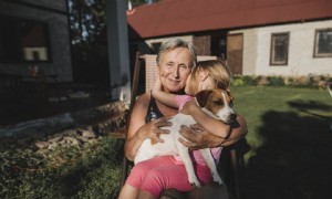 Mama schimpft über wenig hilfreiche Großeltern, aber verlangt sie zu viel? 