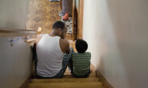 Mit Kindern über den Verlust des Arbeitsplatzes sprechen:Was und wie man es sagt 