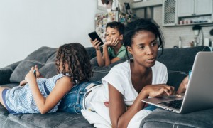 Amerika öffnet wieder, aber es gibt immer noch nicht genug Kinderbetreuung