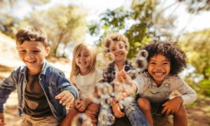 Im Gespräch mit Kindern über Rasse und Rassismus mit Dr. Beverly Daniel Tatum 