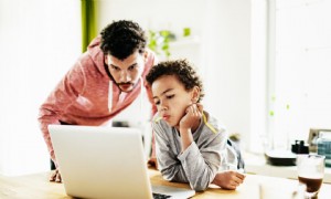 14 Wege, wie Lehrer sagen, dass Eltern helfen können, wenn wir in einer Pandemie zur Schule zurückkehren 