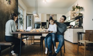 12 Eltern teilen ihre Pläne und Befürchtungen, während COVID-19 wieder zur Schule zu gehen 