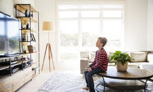 So wissen Sie, wann Ihr Kind alt genug ist, um alleine zu bleiben 