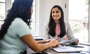 Wie man Nannys für eine Nanny-Aktie interviewt 