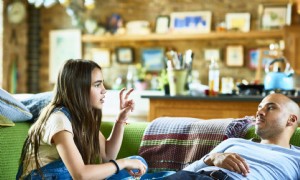 8 Fragen, die Sie Kindern stellen können, damit sie über ihren Tag sprechen 