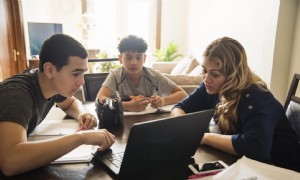 So läuft das Schuljahr 2020-2021 laut 12 Eltern bisher 