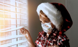 Die Sicherheitsvorkehrungen von Mall Santa haben die Eltern von der Pandemie gründlich satt 