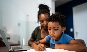 So unterstützen Sie das Fernlernen im Jahr 2021:Was Sie priorisieren und was Sie loslassen sollten