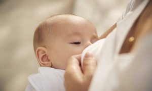 Die 10 besten Brustwarzencremes laut stillenden Müttern und Experten 