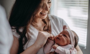 17 Ideen für das perfekte Pflegepaket für frischgebackene Mütter 