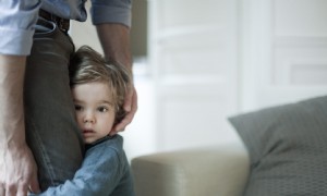 Wie man ein Kleinkind diszipliniert:9 von Experten unterstützte Methoden, die funktionieren 