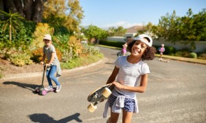 Wie man großen Kindern mehr Freiheit gibt – und dabei die eigenen Ängste im Zaum hält 