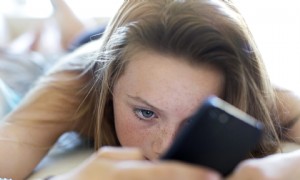 So wissen Sie, ob Ihr Kind bereit für sein erstes Handy ist 