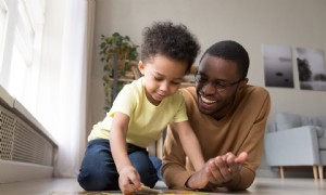 25 lustige Babysitter-Spiele für den Job 