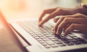 So schreiben Sie einen Lebenslauf als Babysitter, der Ihnen den Job verschafft [mit Lebenslaufvorlage] 