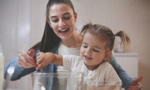 Was ist der Unterschied zwischen einer Nanny und einem Babysitter? 