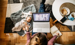 Ausgebrannt und satt:Wie die Pandemie Frauen im Job und zu Hause immer noch schmerzt 