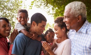 Die Pflege kann nicht warten:6 wichtige Bestimmungen des Build Back Better Act, die für Ihre Familie von Bedeutung sind 