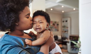 Postpartale Depression:Anzeichen, Symptome und Behandlungsmöglichkeiten 