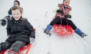 6 Olympische Winterspiele für Kinder zum Spielen 