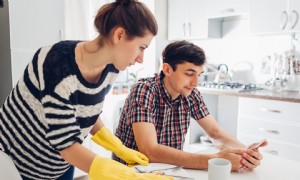 Bewaffnete Inkompetenz:Was es ist und wie Sie wissen, ob es in Ihrer Beziehung vorkommt 