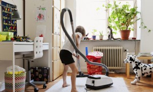 11 Tipps, um Kindern beizubringen, ihr Zimmer aufzuräumen 