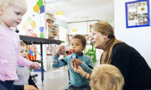 21 Fragen, die Sie einer Tagespflege während Ihrer Tour stellen sollten