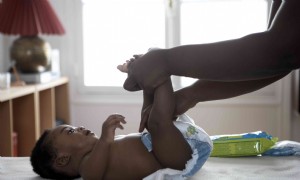 Pflege für sich selbst und Ihr Neugeborenes nach der Geburt 