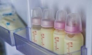 Laut einer neuen Studie ist die Verwendung von Cannabis während des Stillens möglicherweise nicht so schädlich für Säuglinge wie früher angenommen 