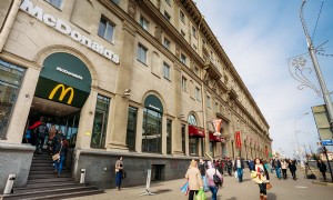 Besserer Zugang zu Fast-Food-Restaurants wirkt sich laut Studie auf die Knochengesundheit bei Säuglingen aus 