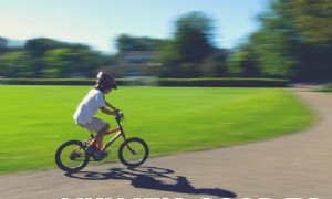 Warum es gut ist, Ihrem Kind das Fahrradfahren beizubringen 