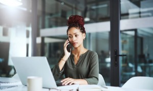 Viraler Tweet fragt:Warum sind Mütter immer die Standardeltern? 