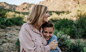 Mein Kind könnte nicht-binär sein:Was Eltern laut Experten wissen müssen 