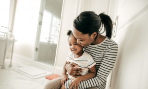 Anzeichen für die Bereitschaft zum Töpfchentraining:Worauf Sie laut Experten achten sollten 